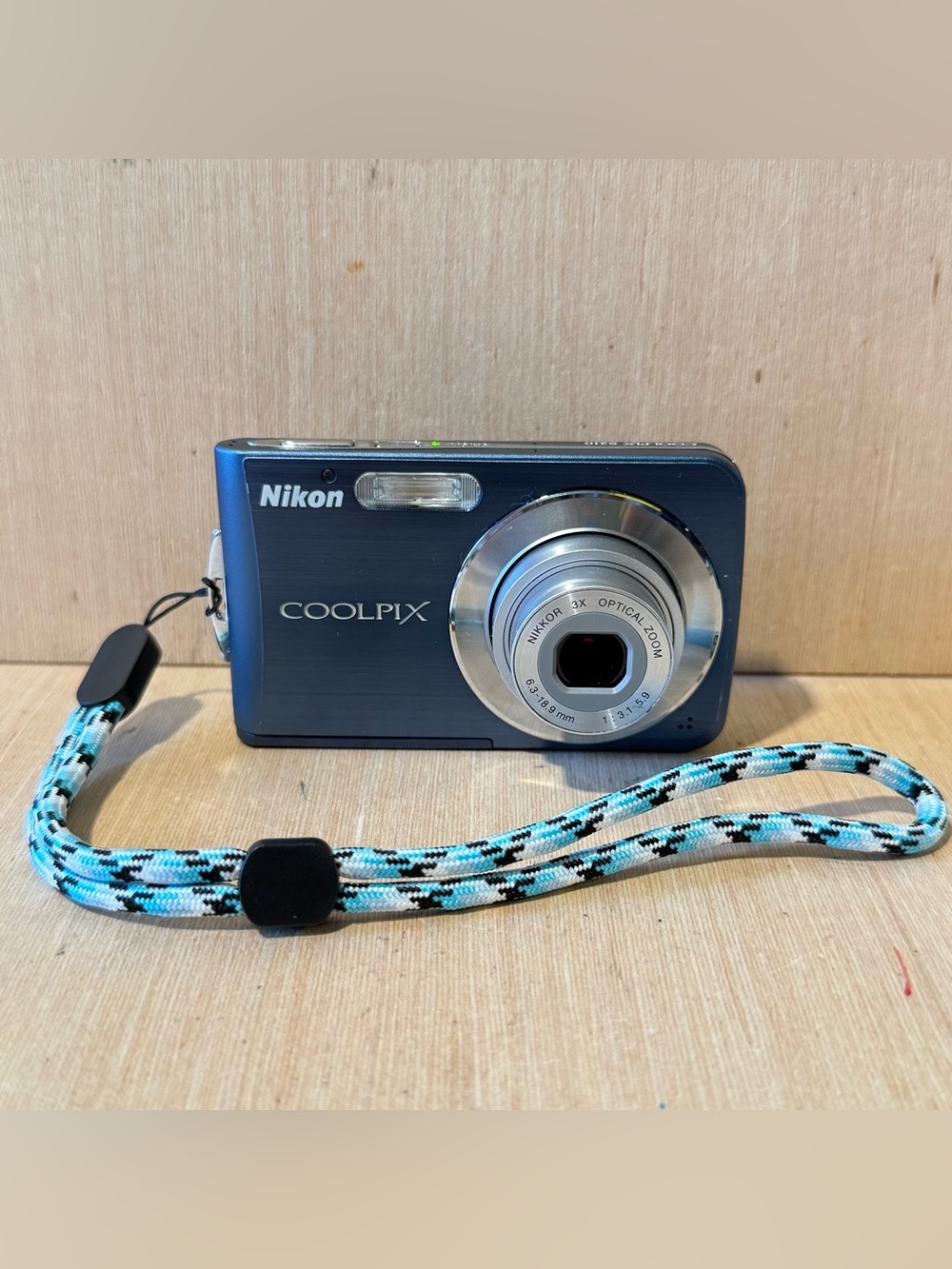 Nikon Coolpix S210 8.0MP Digital Camera Blue w/batt-Charg-8GBSDCard Tested Good!